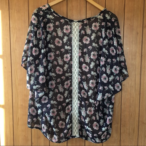 Olive Tree blouse - Picture 2 of 3